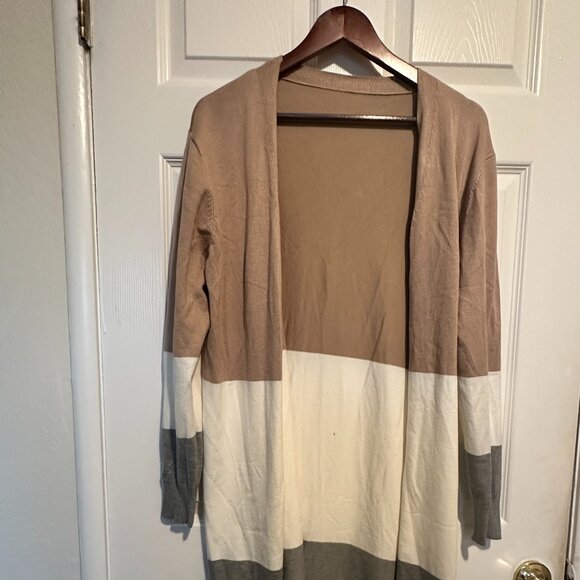 Large Lightweight Colorblock Cardigan - Picture 1 of 4